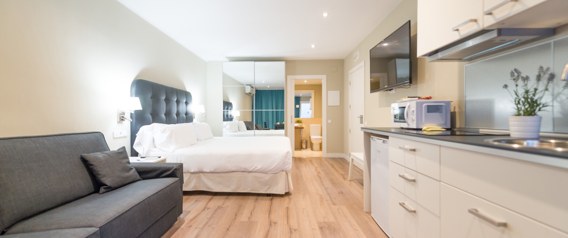 Habitación cuaduple SENATOR Barcelona